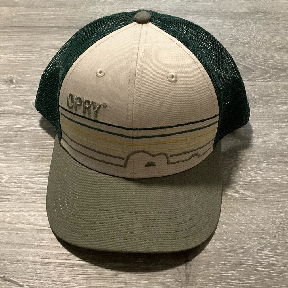 Grand Ole Opry green & tan trucker hat